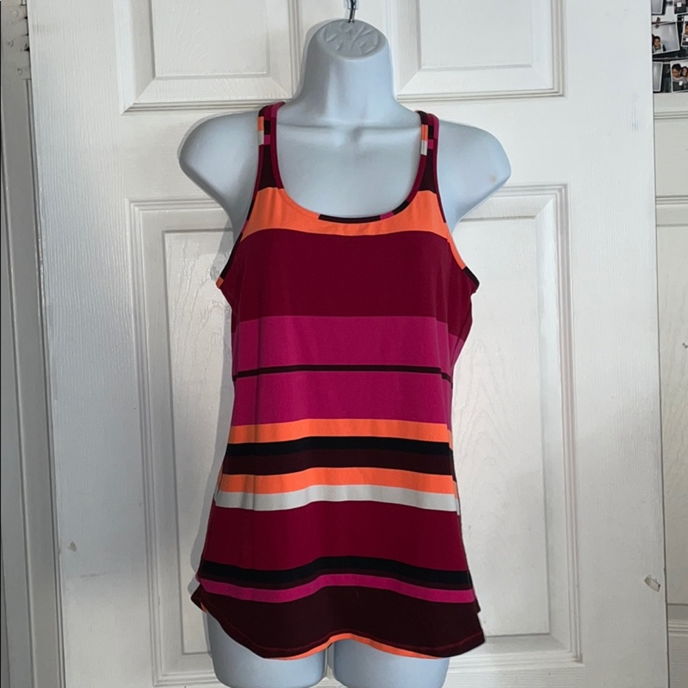 Lululemon top size 6